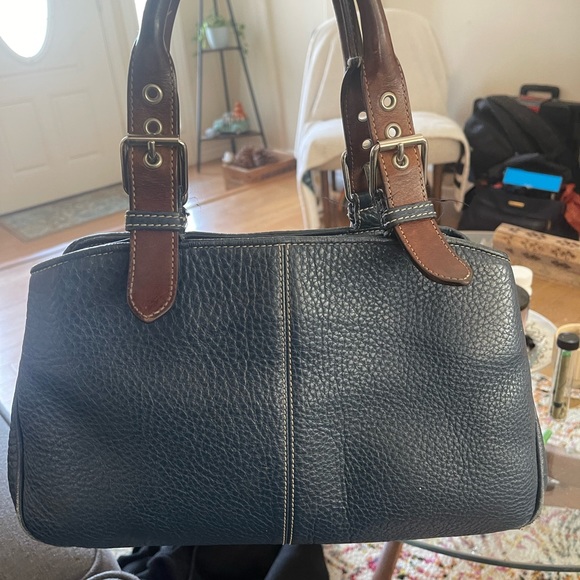 Dooney and Bourke purse - Picture 3 of 4